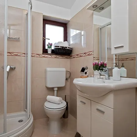 Vinea וילה Prapatnica