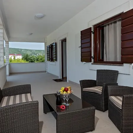 Vinea Villa *